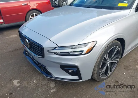 2024 Volvo S60 B5 Core Dark Theme из США, поврежденный, VIN 7JRL12TK0RG294377